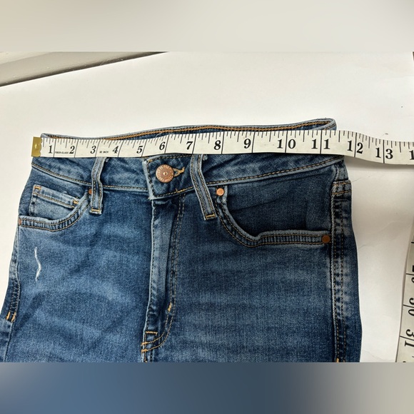 Forever 21 stretch high rise skinny jeans with holes in knees‎ stretchy size 26 - Picture 5 of 7